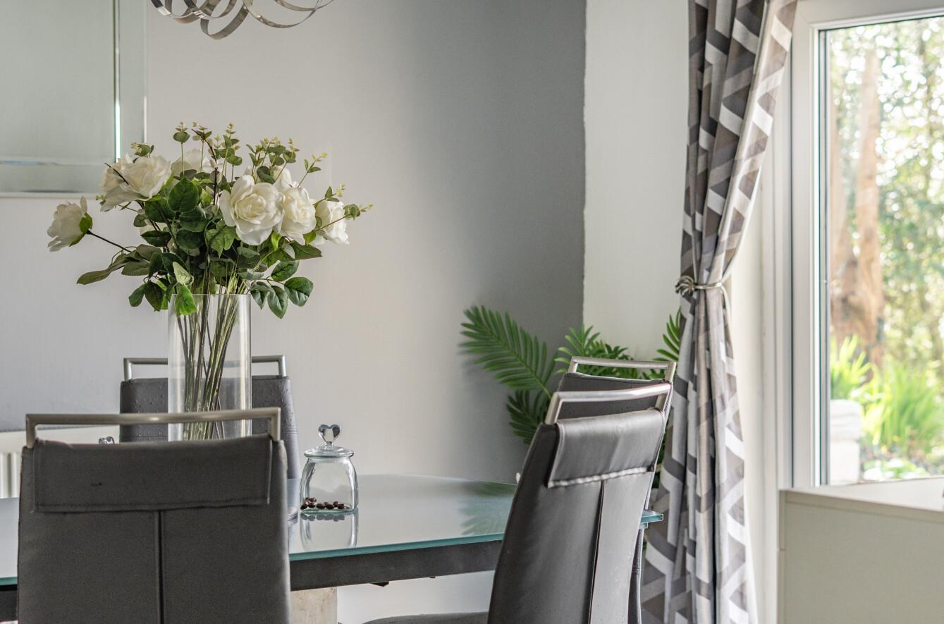 Brynaeron, Dunvant, Swansea, SA2 7UX